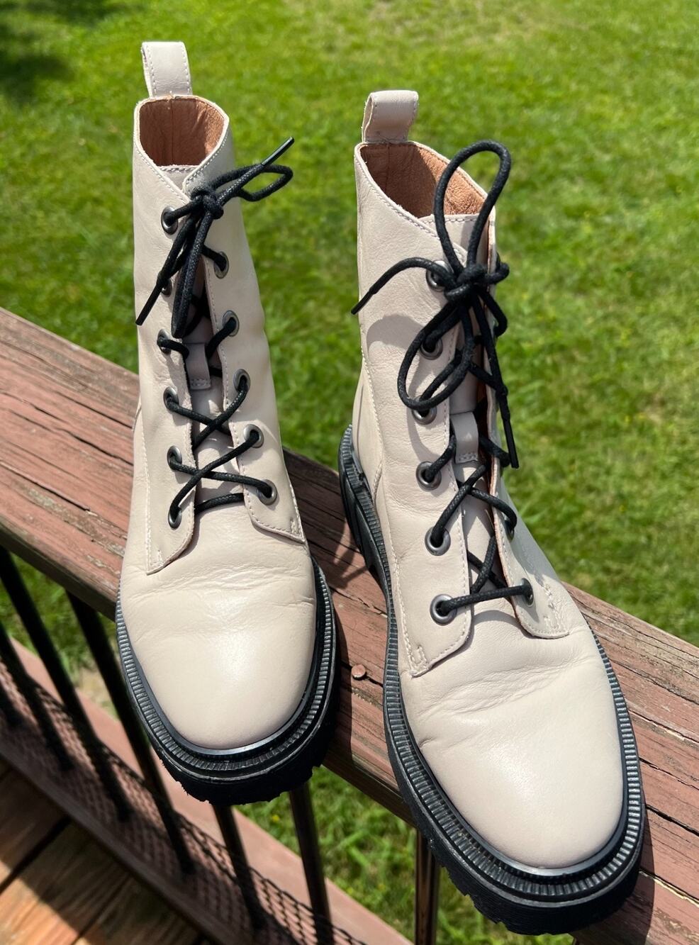 Madewell The Rayna Lace-Up Leather Boots Lugsole Creamy Harvest Moon - Womens 8